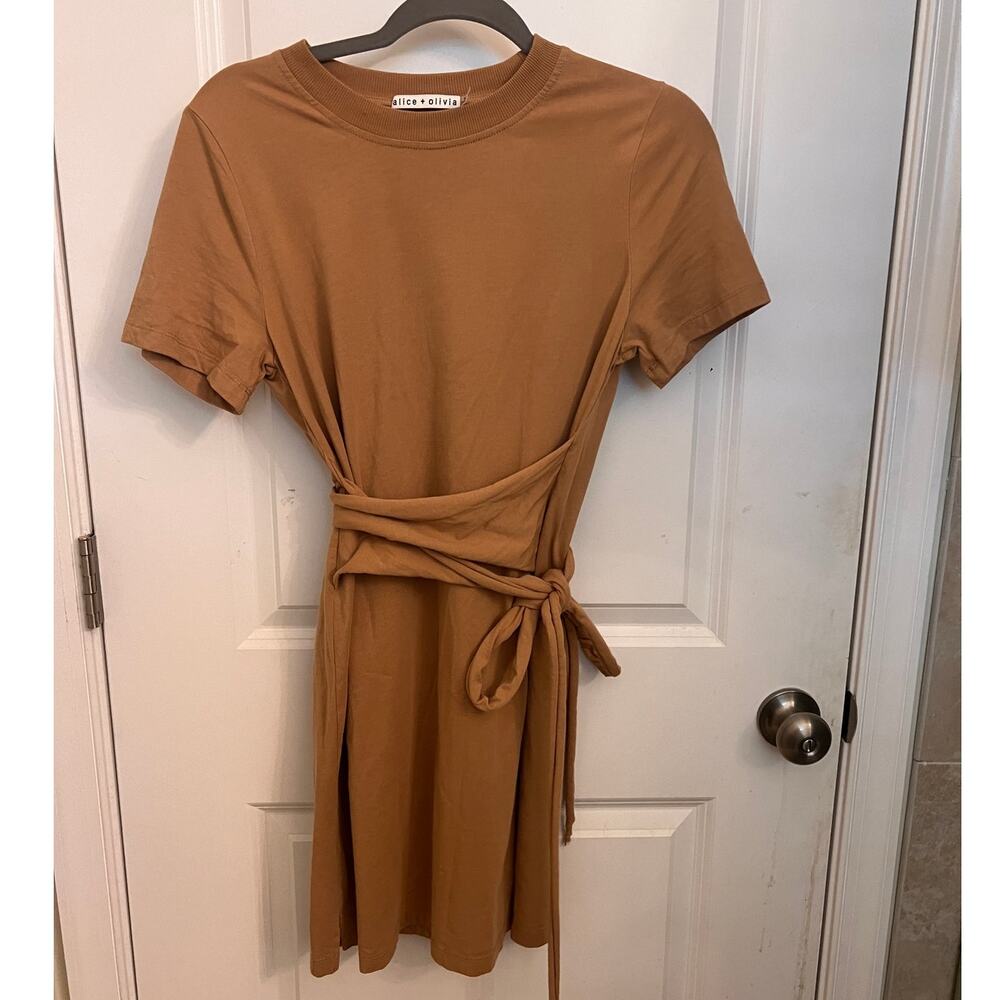 Alice + Olivia Evie Waist tie T shirt Mini Dress Tan S Versatile Career Luxury
